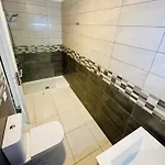 Magnificent Apt. With Sea View, Cliff & Marina