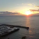 Daire Magnificent Apt. With Sea View, Cliff & Marina Santiago del Teide