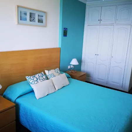 Daire Magnificent Apt. With Sea View, Cliff & Marina