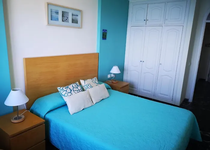 Апартаменты Magnificent Apt. With Sea View, Cliff & Marina