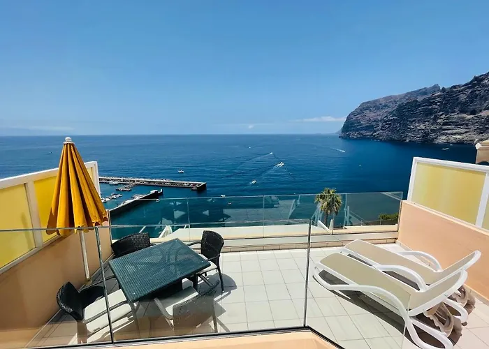 Magnificent Apt. With Sea View, Cliff & Marina *