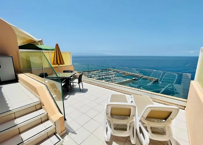 Magnificent Apt. With Sea View, Cliff & Marina *