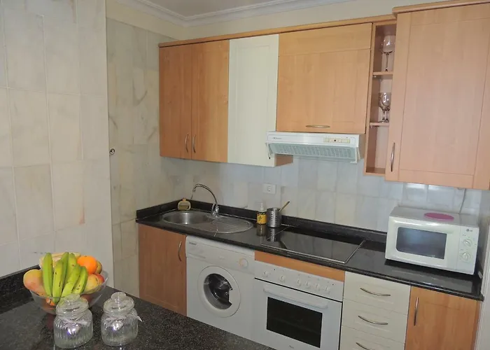 Magnificent Apt. With Sea View, Cliff & Marina *