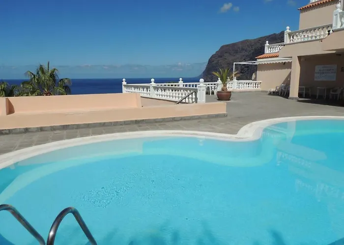 Magnificent Apt. With Sea View, Cliff & Marina *