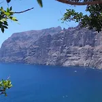 Magnificent Apt. With Sea View, Cliff & Marina *