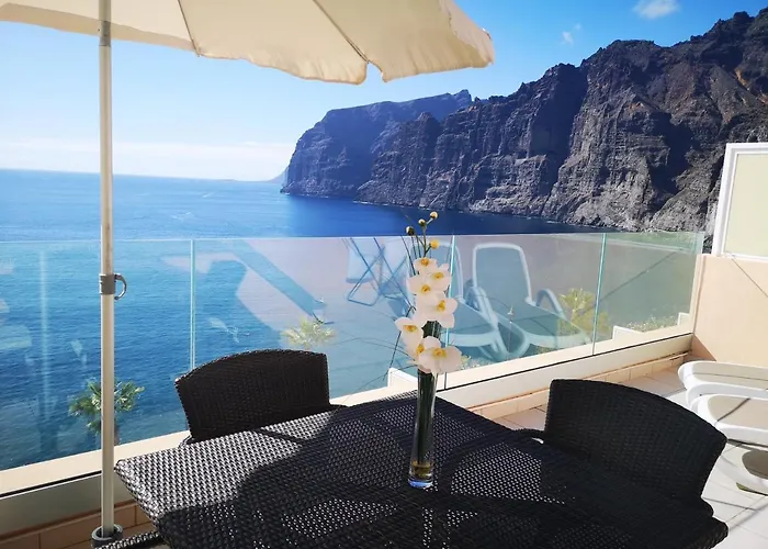 Apartamento Magnificent Apt. With Sea View, Cliff & Marina
